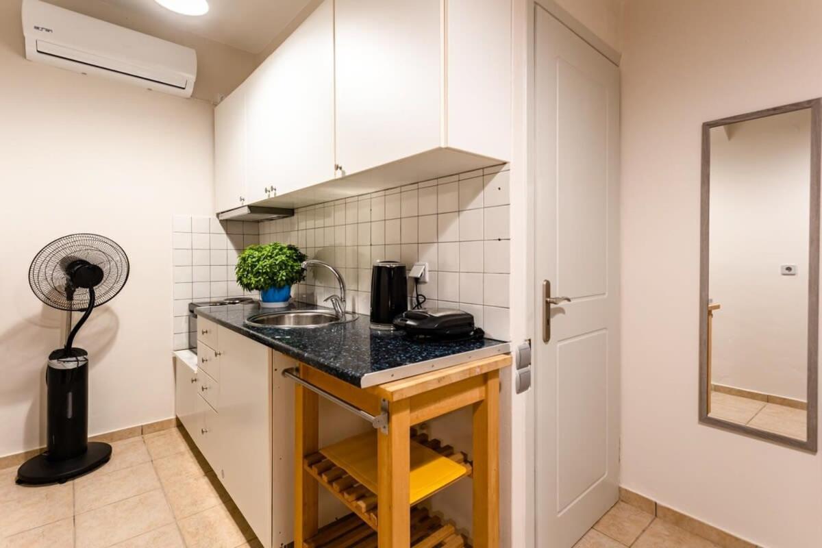 Kitries Summer Getaway - Eden Sandy Suite Kitriai ภายนอก รูปภาพ